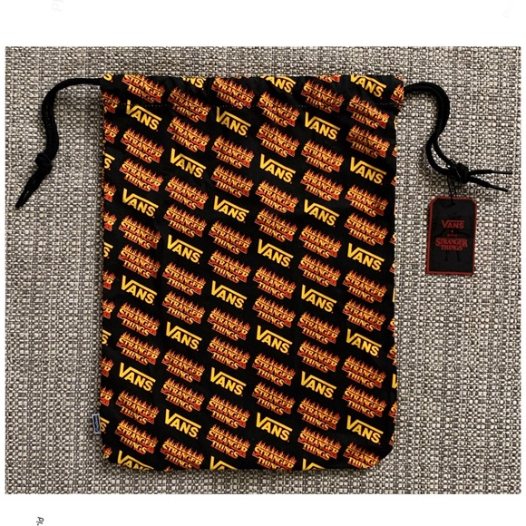 NEW Vans x Stranger Things Special Edition Drawstring Dust Bag - Picture 2 of 8